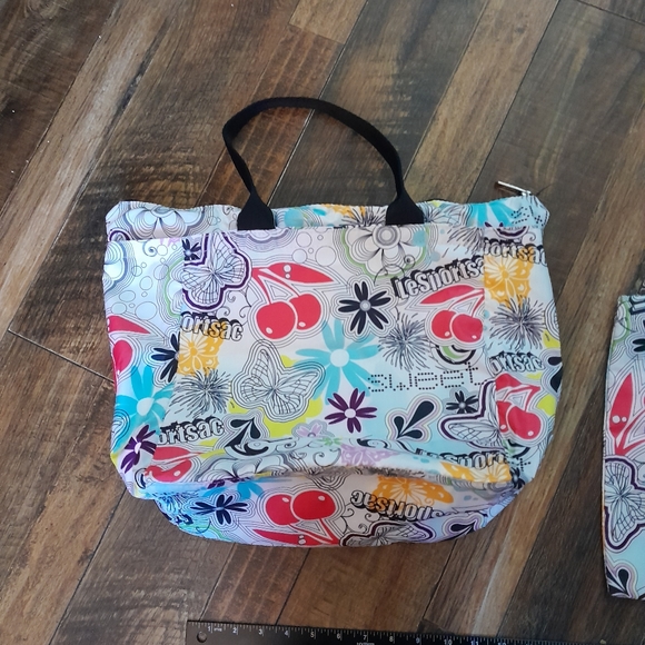 Lesportsac Bag/Tote/Saddle/Purse and Cosmetic/Change Purse Combo Cherries/Flower - Picture 4 of 5